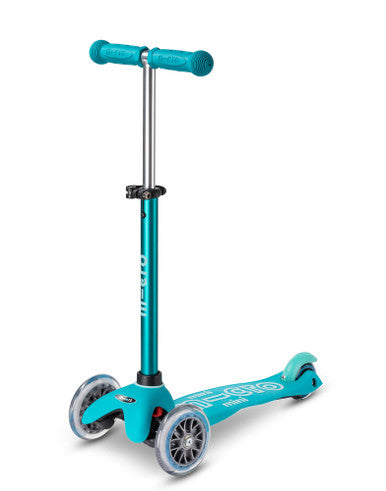Micro Mini Deluxe Scooter